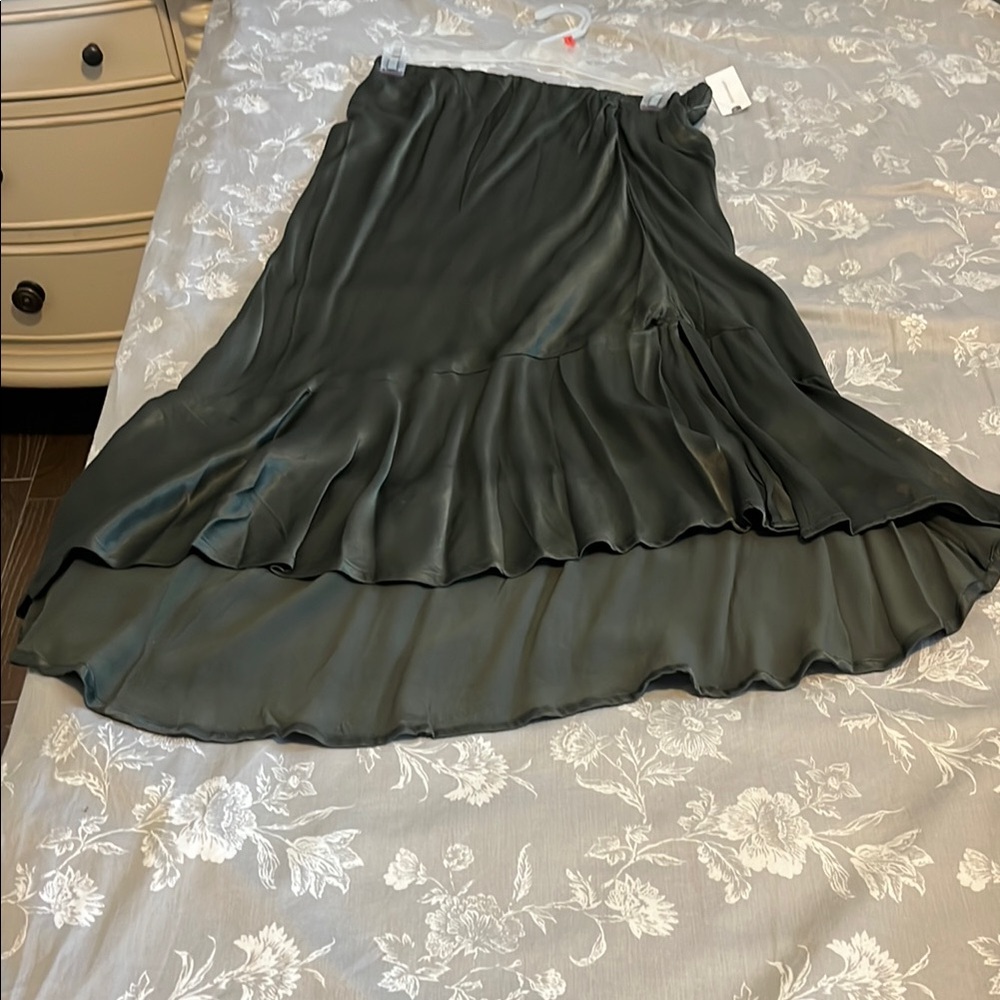 New Anthropologie Elegant olive color Skirt